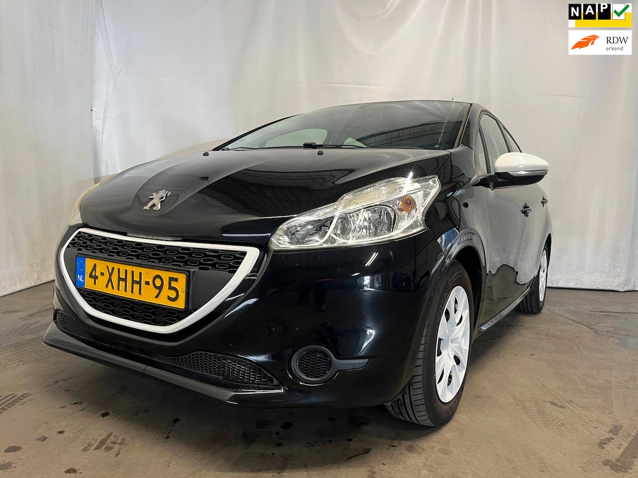 Peugeot 208 - 1.0 VTi LIKE - Motor Tikt - Schade - AutoWereld.nl