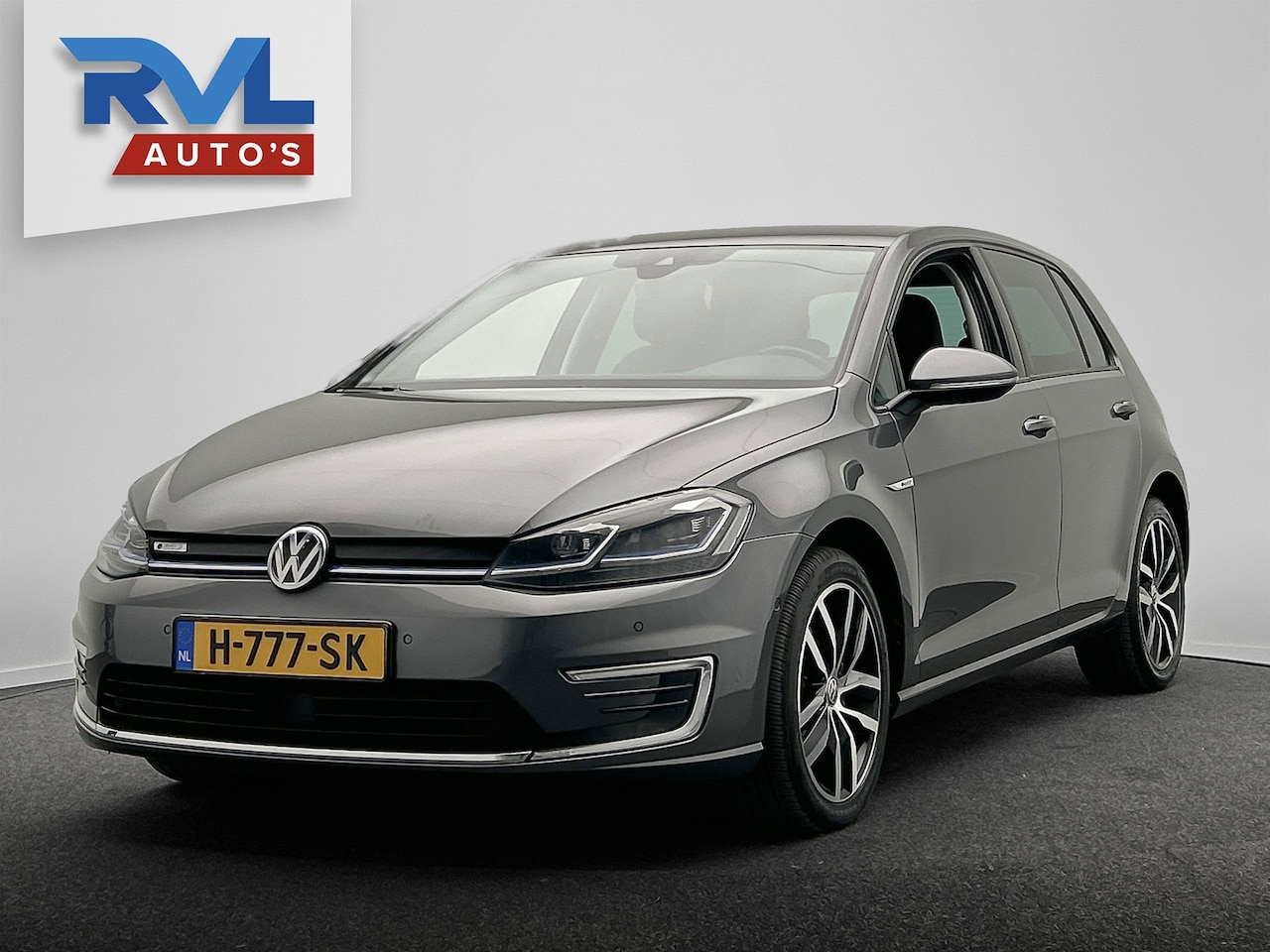 Volkswagen e-Golf - E-Golf | Leder | Apple/Carplay | Adapt.Cruise/Control | Camera - AutoWereld.nl