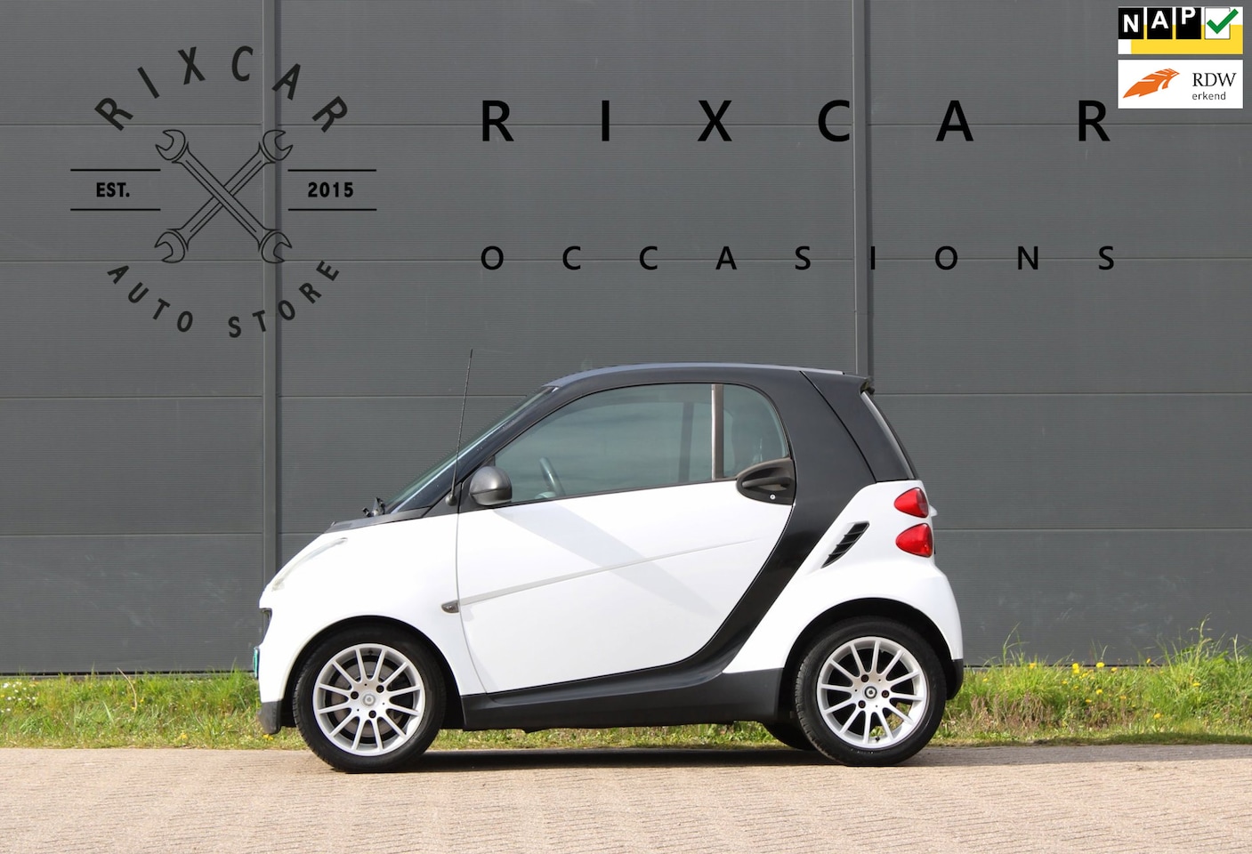 Smart Fortwo coupé - 1.0 mhd Automaat Leder !!NIEUWBINNEN!! - AutoWereld.nl