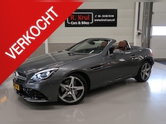 Mercedes-Benz SLC - 200 AMG Leer Nekverwarming Panoramadak Navigatie Camera Ambiente verlichting 18 inch 1e Ei