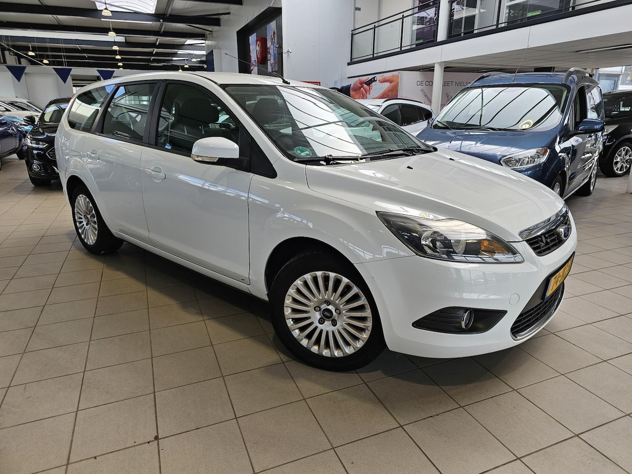 Ford Focus Wagon - 1.8 Titanium Flexi Fuel 1.8 Titanium Flexi Fuel - AutoWereld.nl