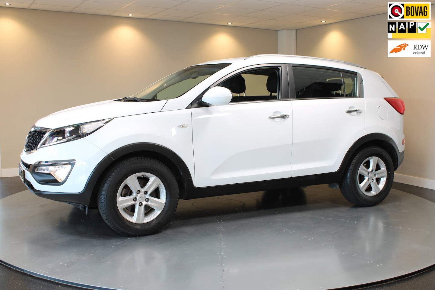 Kia Sportage - 1.6 GDI X-treme ComfortLine *24.000Km!* 1ste Eigenaar|Trekhaak|Camera|Navi|Cruise|NAP - AutoWereld.nl