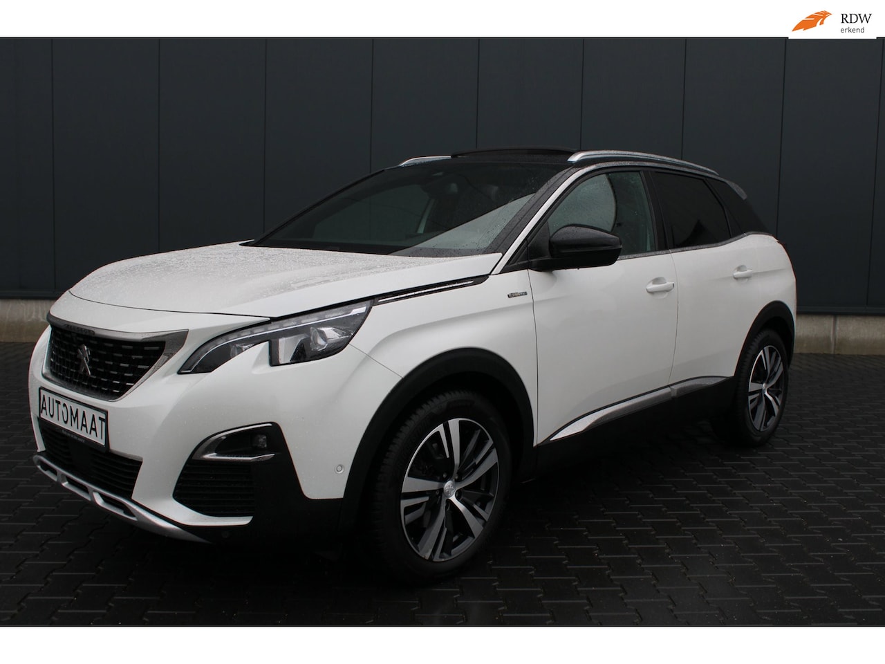 Peugeot 3008 - 1.6 e-THP GT Line TREKHAAK SCHUIFDAK STOELVERWARMING KUIPSTOELEN - AutoWereld.nl