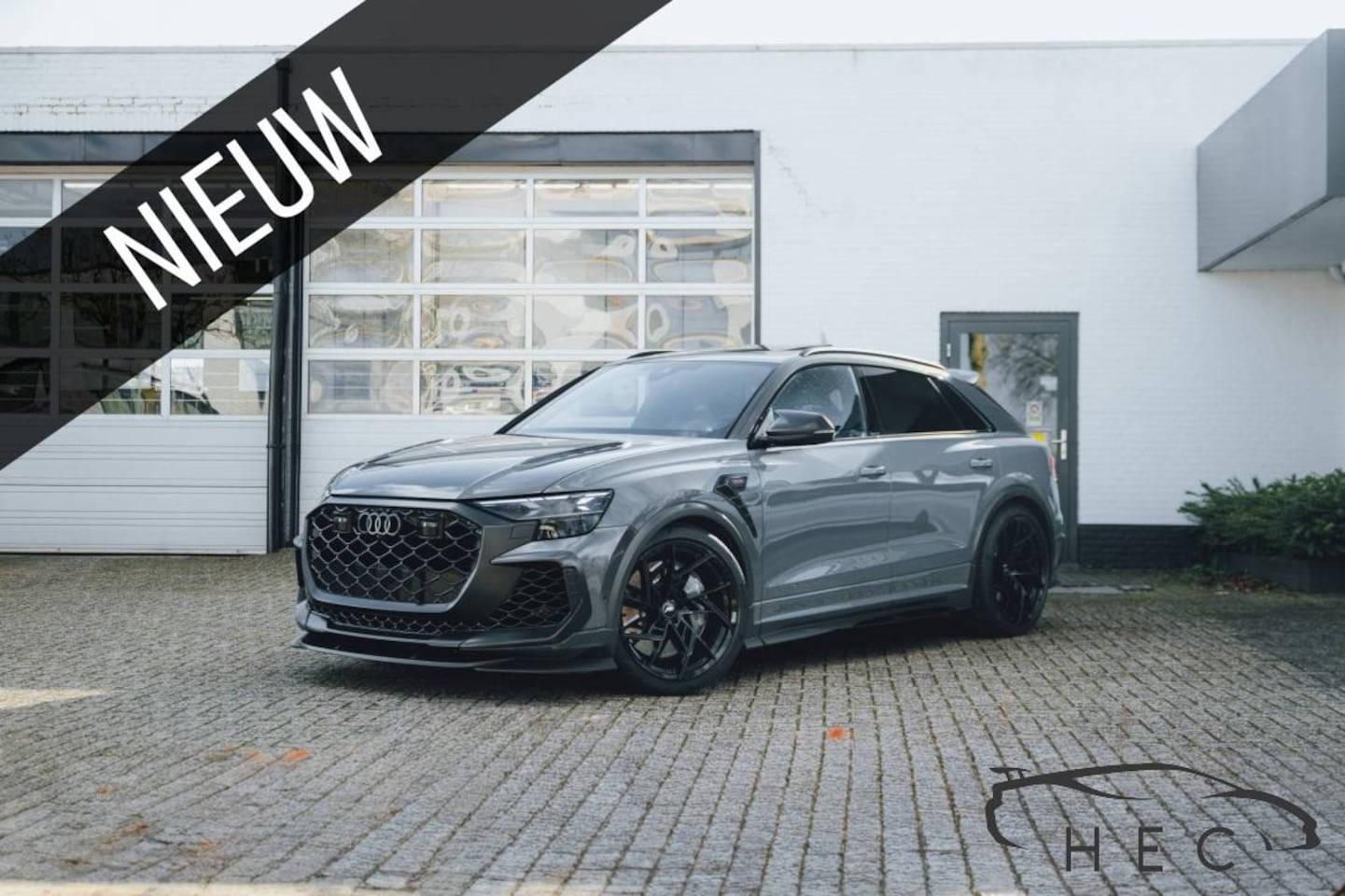 Audi RSQ8 - 4.0 TFSI ABT Legacy Edition 1/125 - AutoWereld.nl
