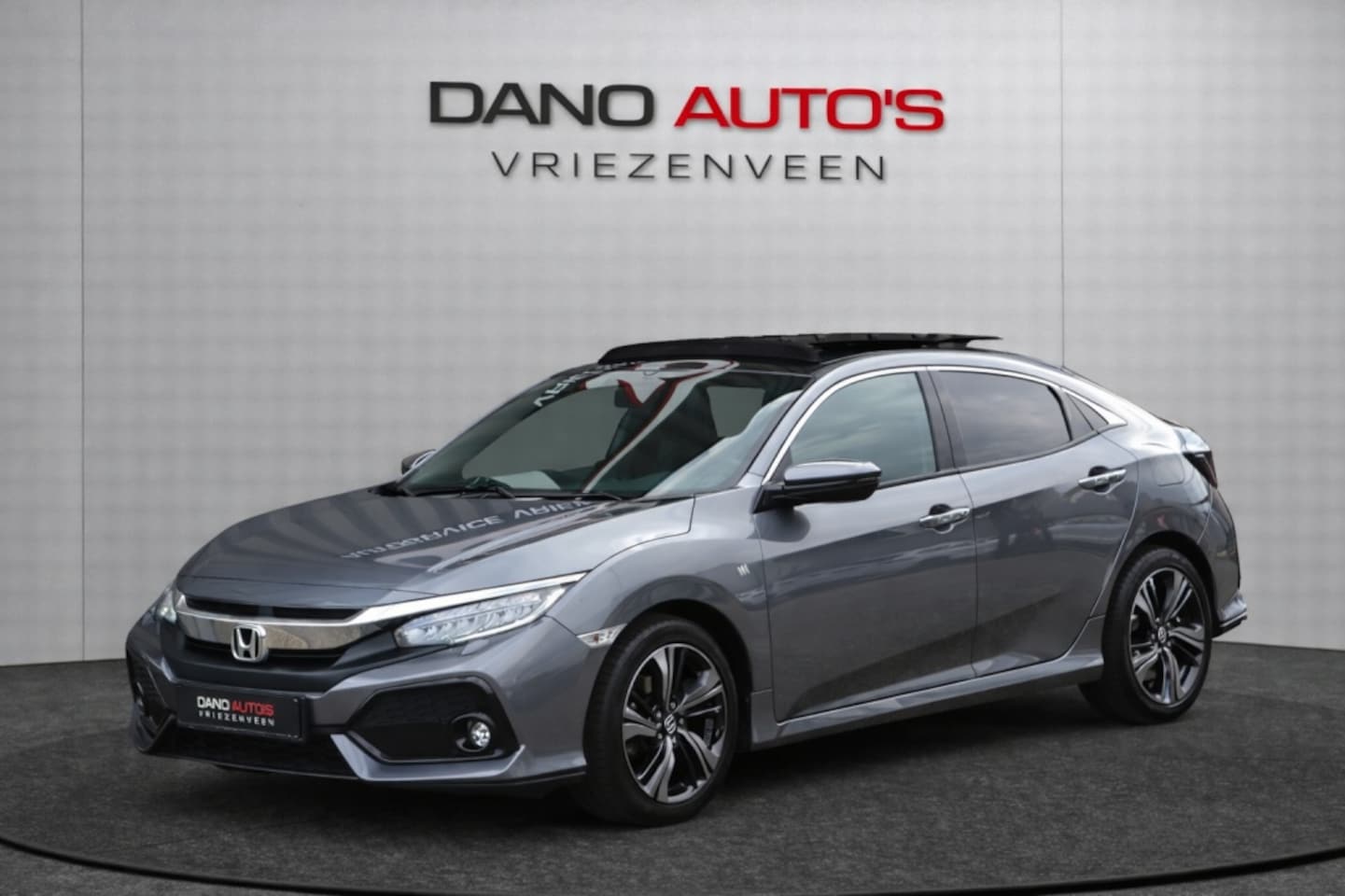 Honda Civic - 1.5 V-TEC Prestige 183 PK Leer/Camera/Pano/LED - AutoWereld.nl