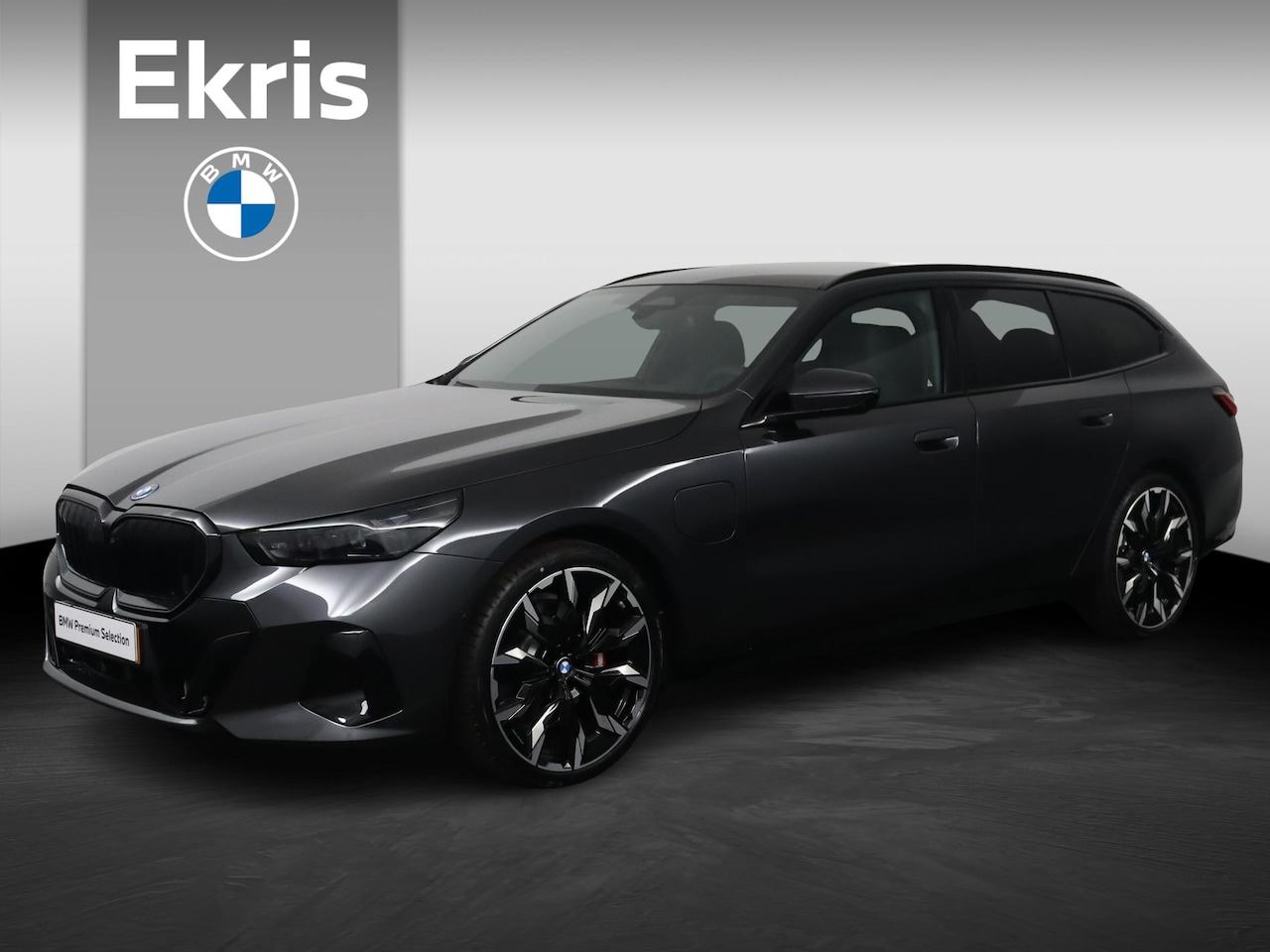 BMW 5-serie Touring - 530e M Sport Edition | M Sportpakket Pro | Innovation Pack | Trekhaak | Panoramadak | Harm - AutoWereld.nl