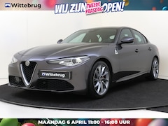 Alfa Romeo Giulia - 2.0T Super | Squadra Tuning 319PK | Leder | 18 INCH | Trekhaak | Dealeronderhouden