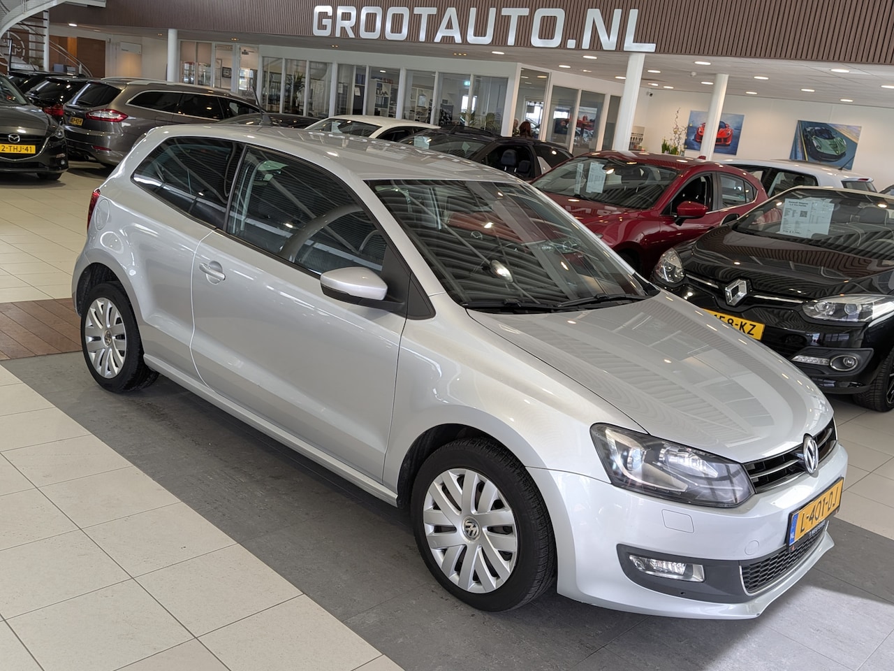 Volkswagen Polo - 1.2 TSI Highline Airco, Stuurbekrachtiging - AutoWereld.nl