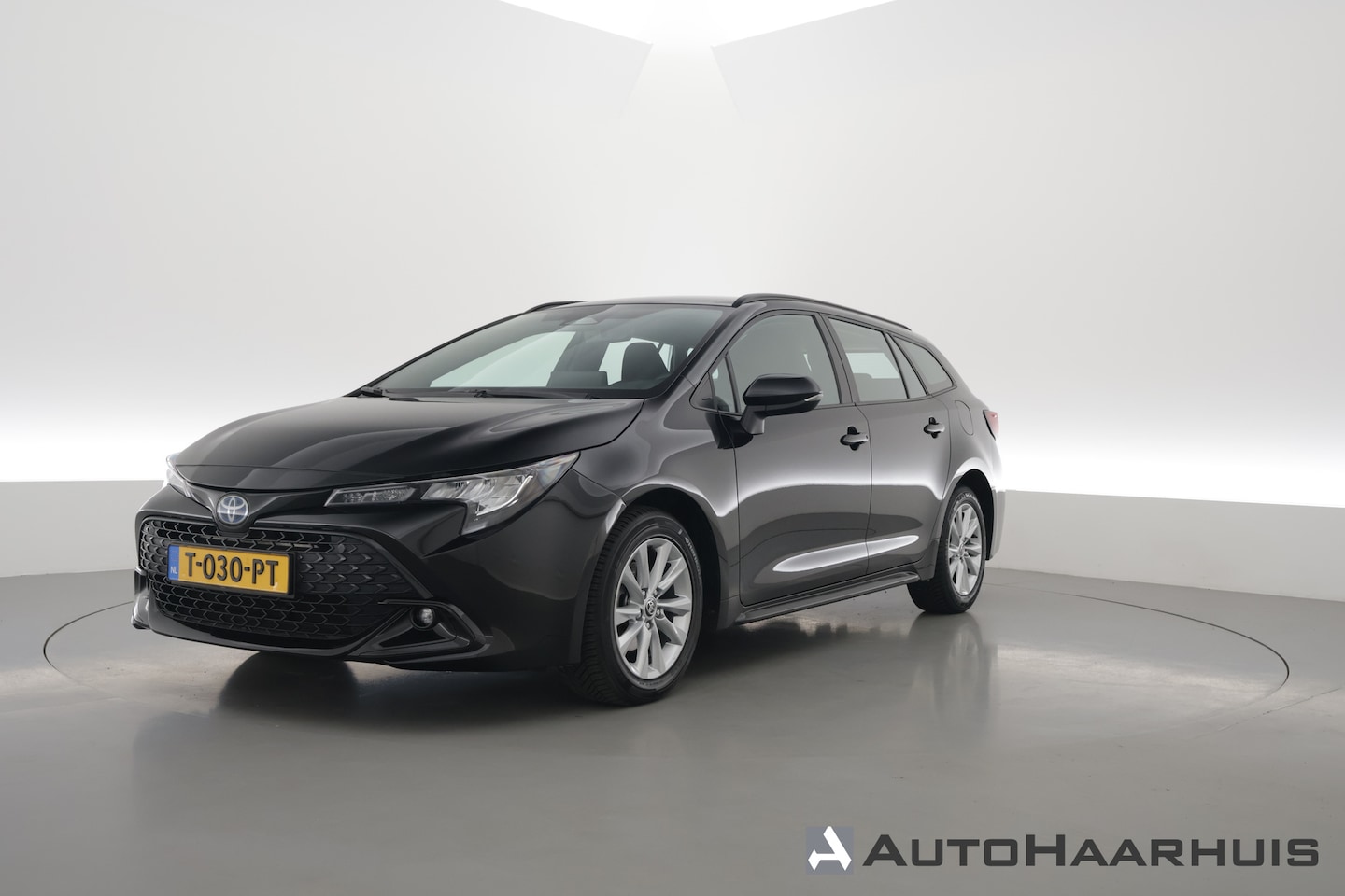 Toyota Corolla Touring Sports - Hybrid 140 Active | Rijklaar! | Dig. Cockpit | Adapt. Cruise | Camera | Stoel- Stuurverw. - AutoWereld.nl