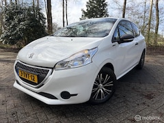 Peugeot 208 - 1.0 VTi LIKE..Airco..distributie in 2024 vervangen