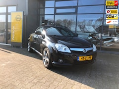 Opel Tigra TwinTop - 1.8-16V Temptation CABRIO