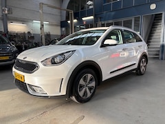 Kia Niro - 1.6 GDi Hybrid 141pk ExecutiveLine | Trekhaak | Pearl white | Apple carplay/ Android auto