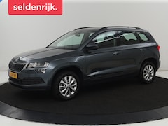 Skoda Karoq - 1.0 TSI Business Edition | Carplay | Navigatie | Park Assist | Climate control | DAB | Cru