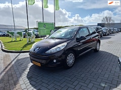 Peugeot 207 - 1.6 HDi Access / Nette auto / Nieuwe APK bij aflevering
