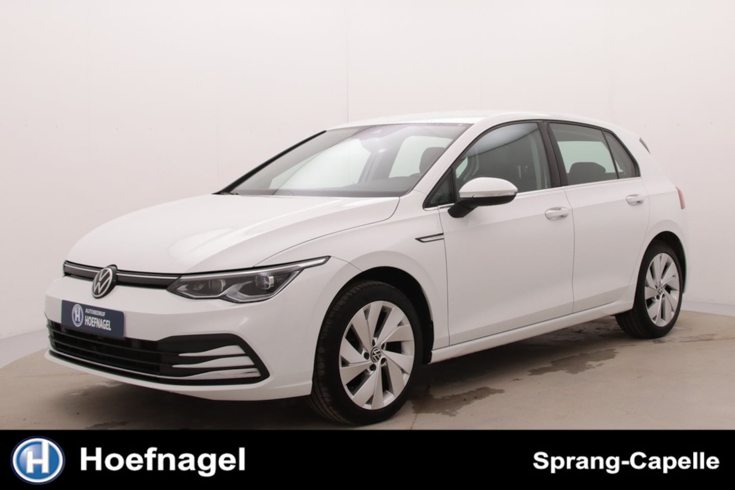 Volkswagen Golf - 1.5 eTSI Style | Adaptive Cruise | Navi | Stoel-/Stuurverwarming | CarPlay | - AutoWereld.nl