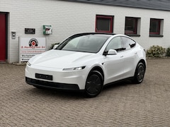 Tesla Model Y - Standard RWD/ Warmtepomp/ LFP accu/ Stoel + stuur verwarming/ Camera voor + achter/ 1 Eige