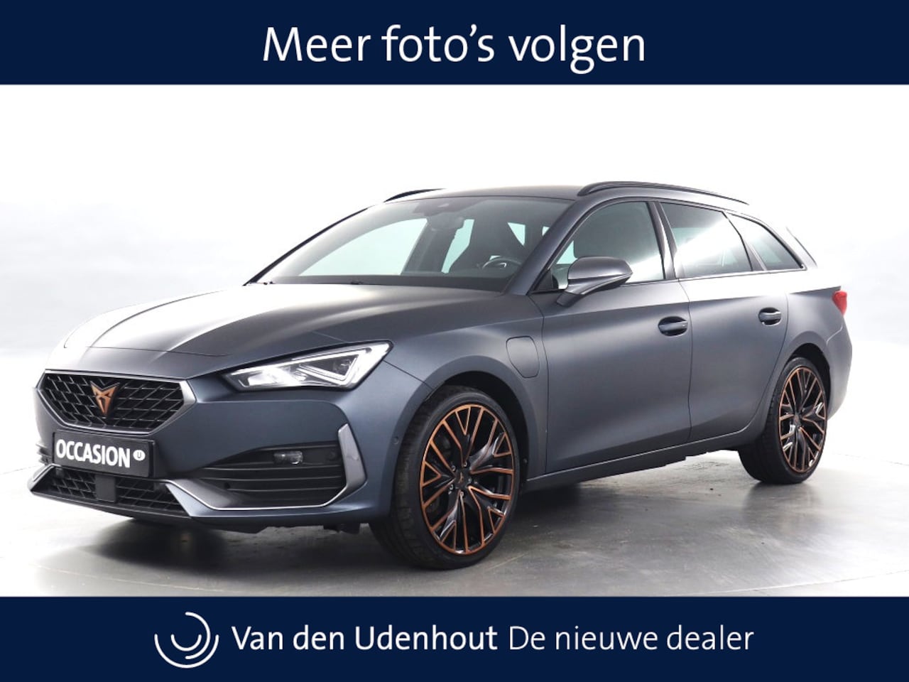 CUPRA Leon Sportstourer - 1.4 TSI eHybrid 245pk PHEV VZ CUP / Panoramadak / Carbon kuipstoelen / S-Stuur - AutoWereld.nl