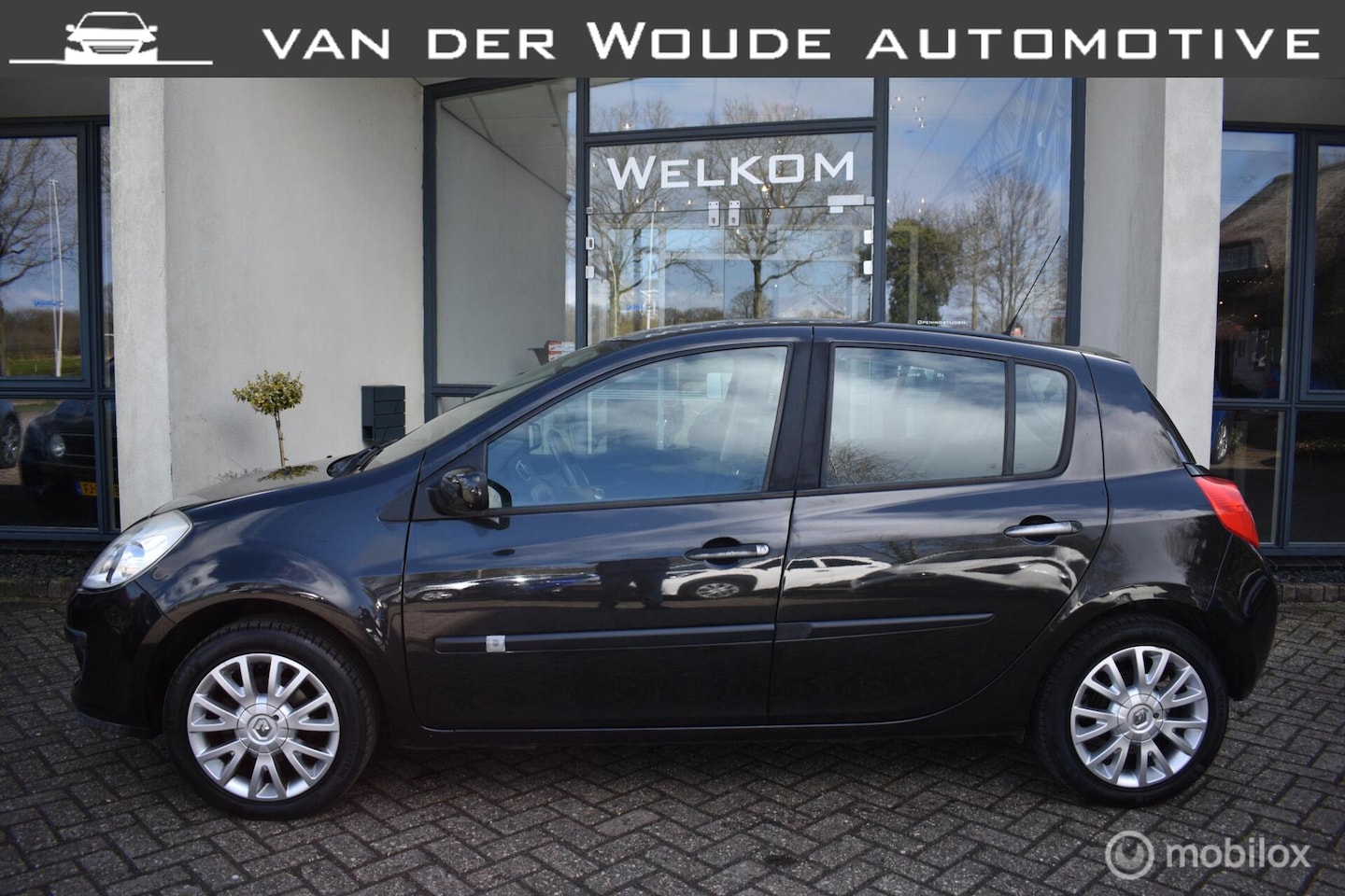 Renault Clio - 1.2-16V Authentique 1.2-16V Authentique 5DRS, '09 |Airco|Cruise|NAP - AutoWereld.nl