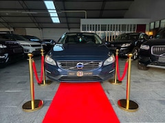 Volvo V60 - 1.6 D2 AUTOMAAT NAVI 2014