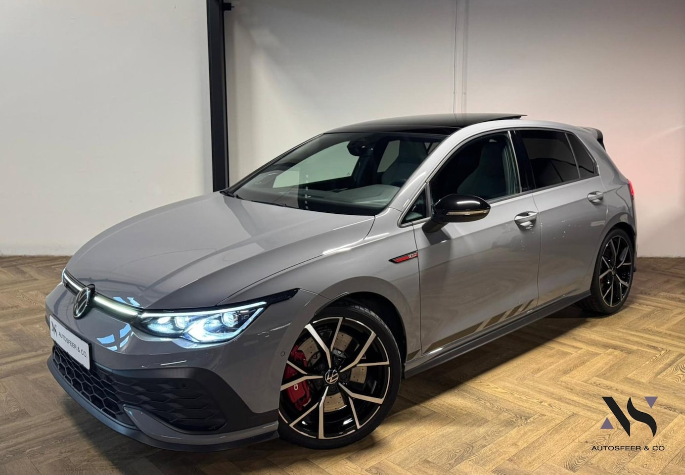 Volkswagen Golf - 2.0 TSI GTI CLUBSPORT PANO KEYLESS - AutoWereld.nl