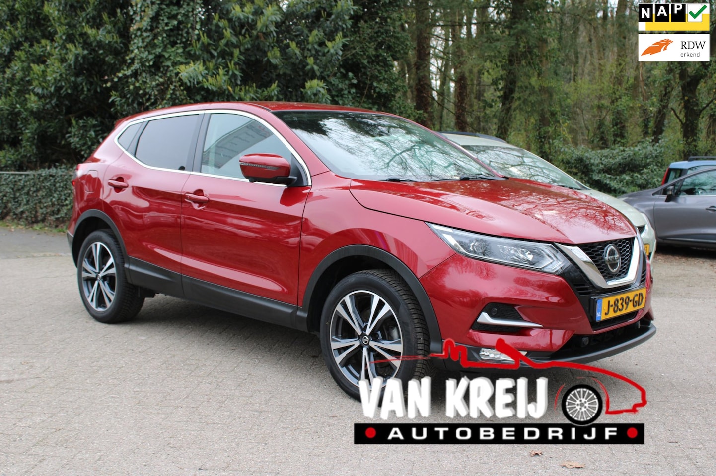Nissan Qashqai - 1.3 DIG-T N-Connecta, Camera, Clima, Navi, Trekhaak, Nap - AutoWereld.nl