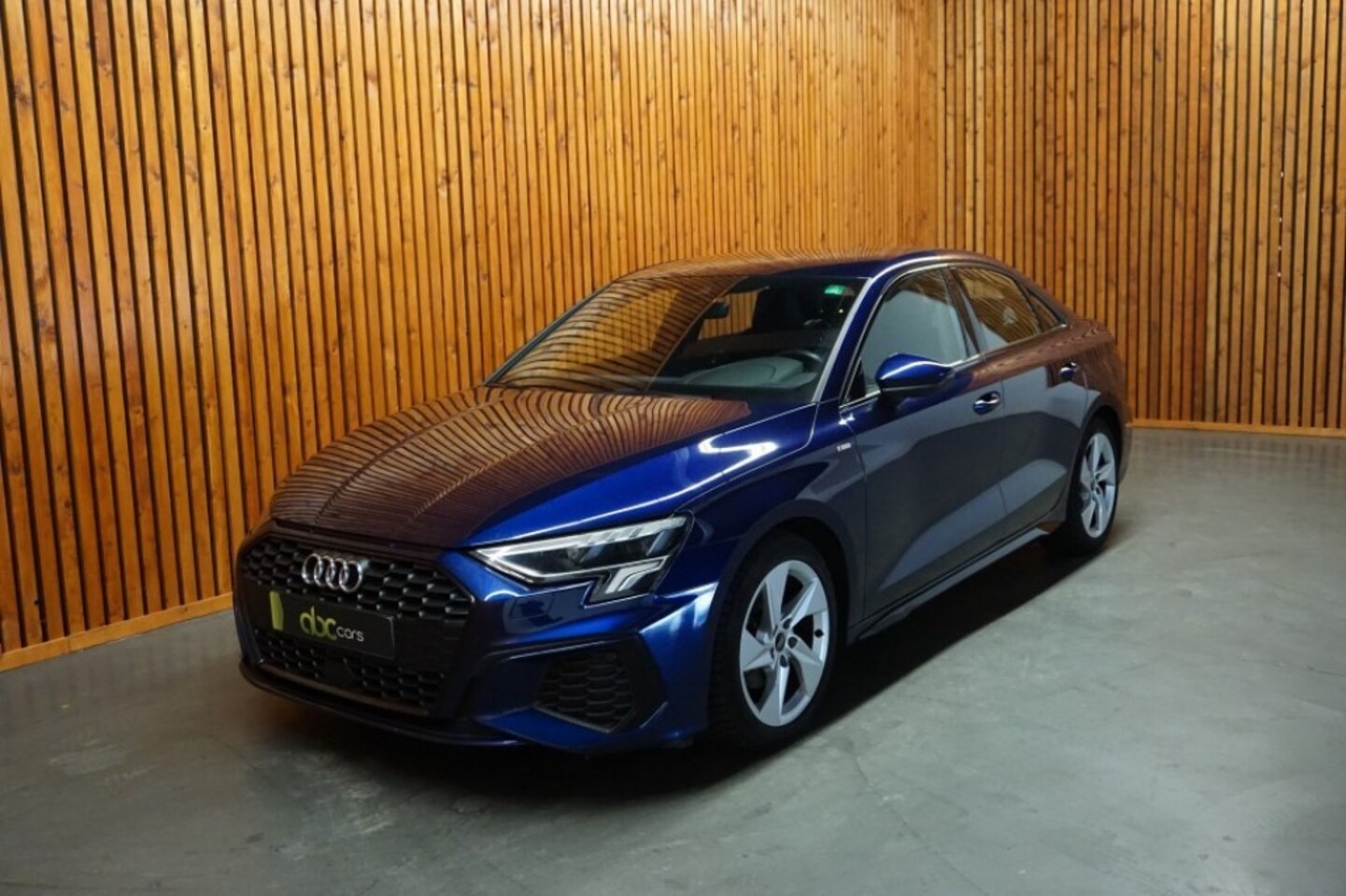 Audi A3 Limousine - LIMOUSINE 35 TFSI S-EDITION AUTOMAAT - AutoWereld.nl