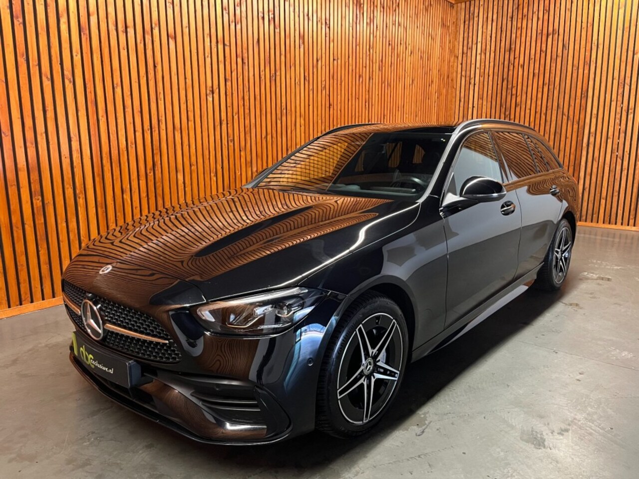 Mercedes-Benz C-klasse Estate - C-300e ESTATE Plug-in AMG-LINE AUTOMAAT / PANODAK - AutoWereld.nl