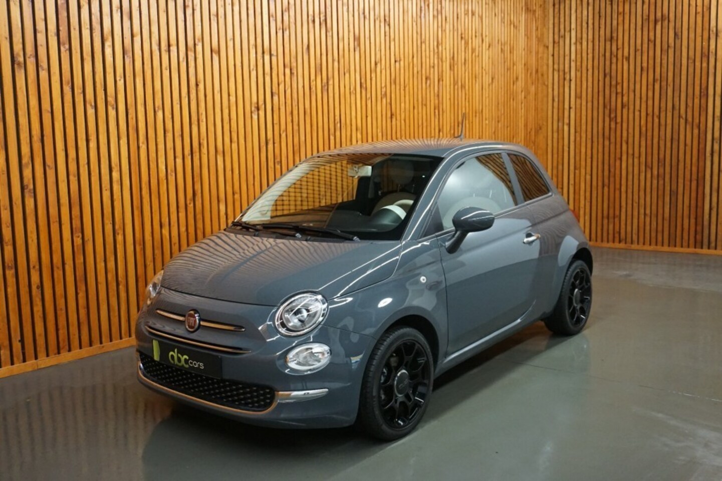 Fiat 500 - 1.0 HYBRID LOUNGE Airco Navigatie - AutoWereld.nl