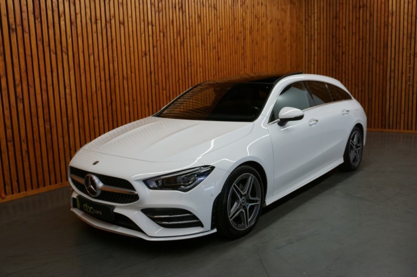Mercedes-Benz CLA-klasse Shooting Brake - 180 Business Solution AMG 180 SHOOTING BRAKE BUSINESS SOLUTION AMG - AutoWereld.nl