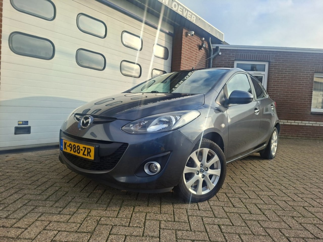 Mazda 2 - 1.3 NAVIGATOR GT automaat / stoelverw / 15 inch alu / airco - AutoWereld.nl