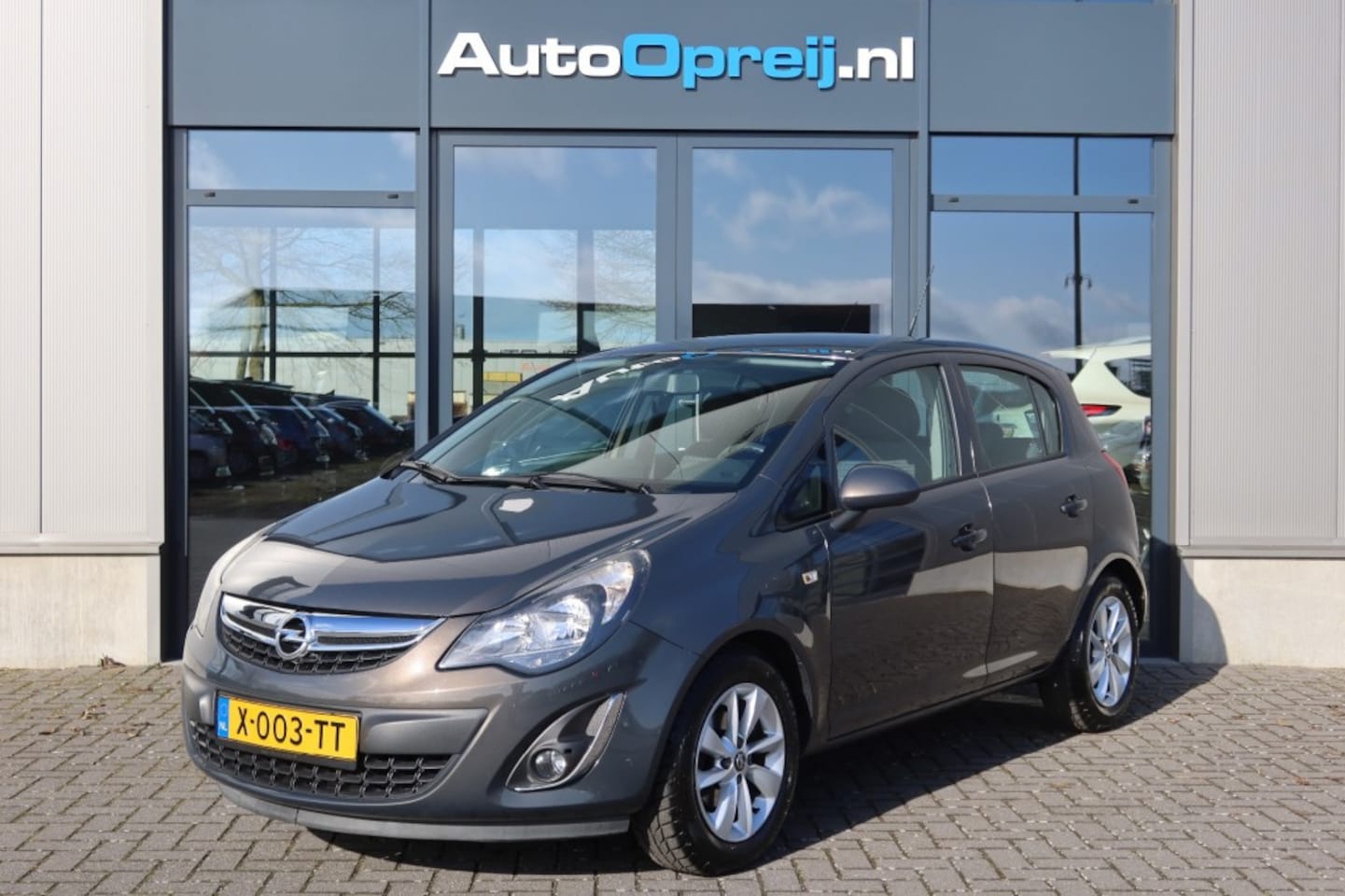 Opel Corsa - 1.4 Design Edition 5drs. AUTOMAAT Airco, Trekhaak, LM-Velgen - AutoWereld.nl