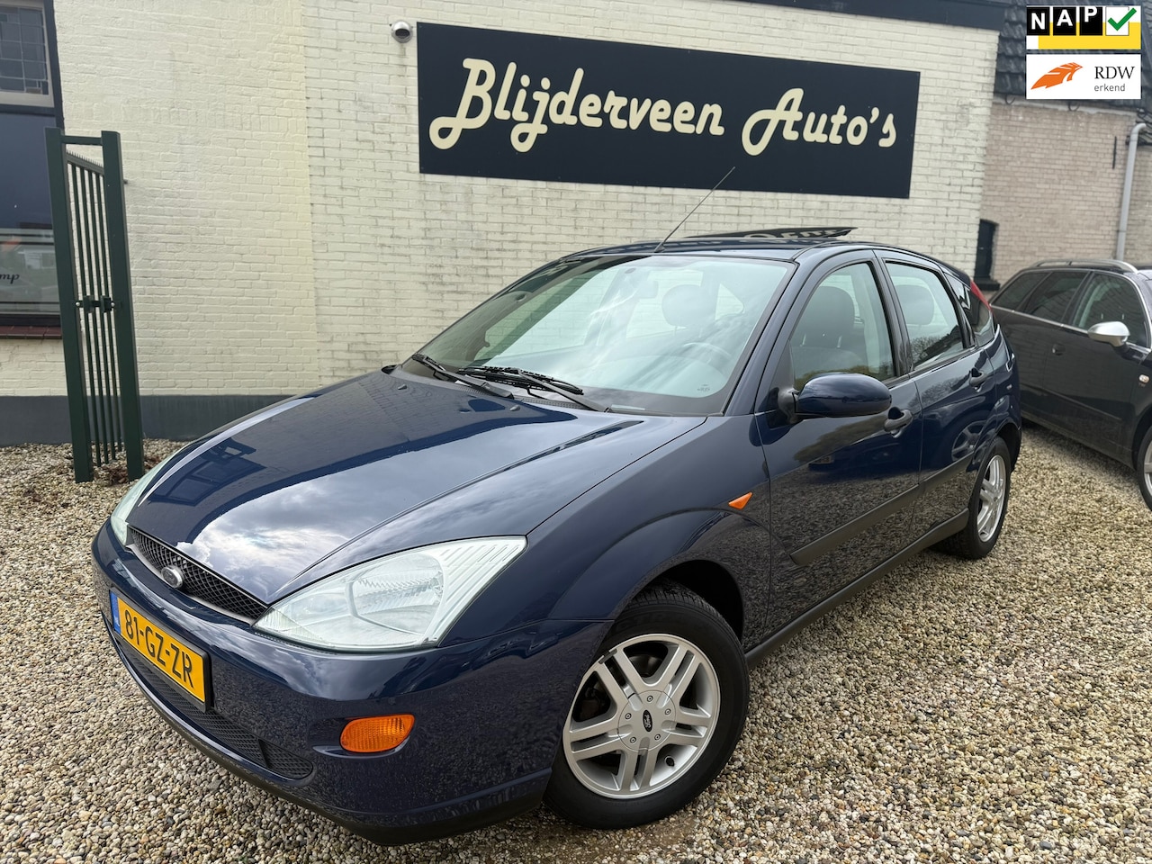 Ford Focus - 1.4-16V Trend 5Drs | Nieuwe APK | Schuifdak | LM | Trekhaak - AutoWereld.nl