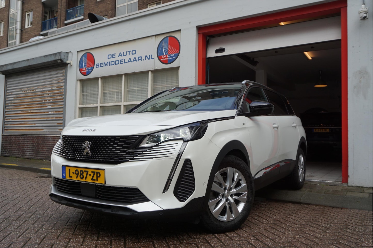 Peugeot 5008 - 1.2 PureTech GT SPORT | LEER/ Alcantara | Sfeerverlichting | APPLE | NL auto | Dealer onde - AutoWereld.nl