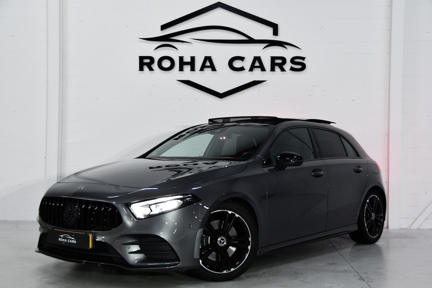 Mercedes-Benz A-klasse - 220 Premium Plus Amg Night Pano*Sfeer - AutoWereld.nl