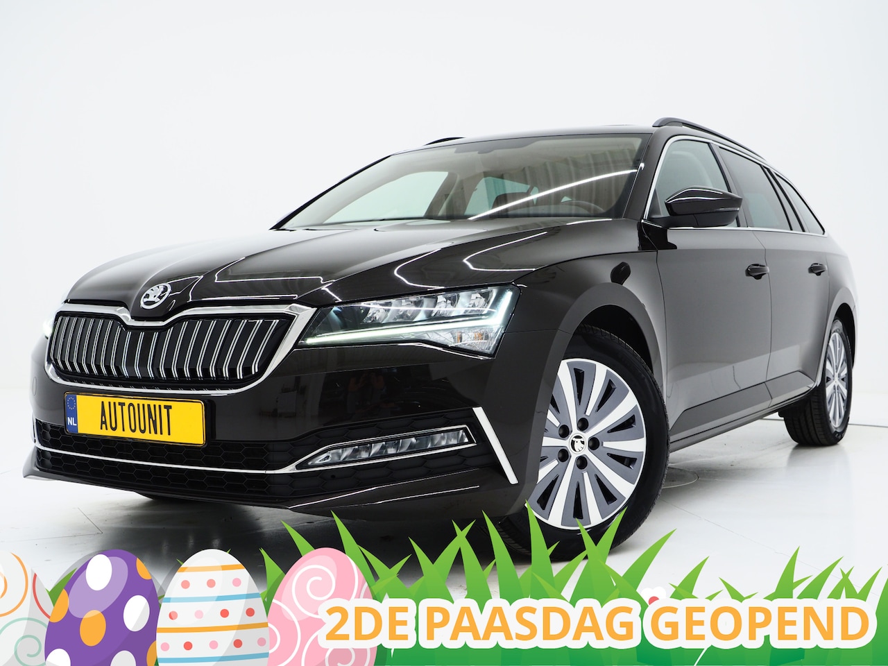 Skoda Superb Combi - 1.4 TSI iV 218PK | Panoramadak | Trekhaak | Canton | Keyless | Adaptive Cruise | Carplay - AutoWereld.nl