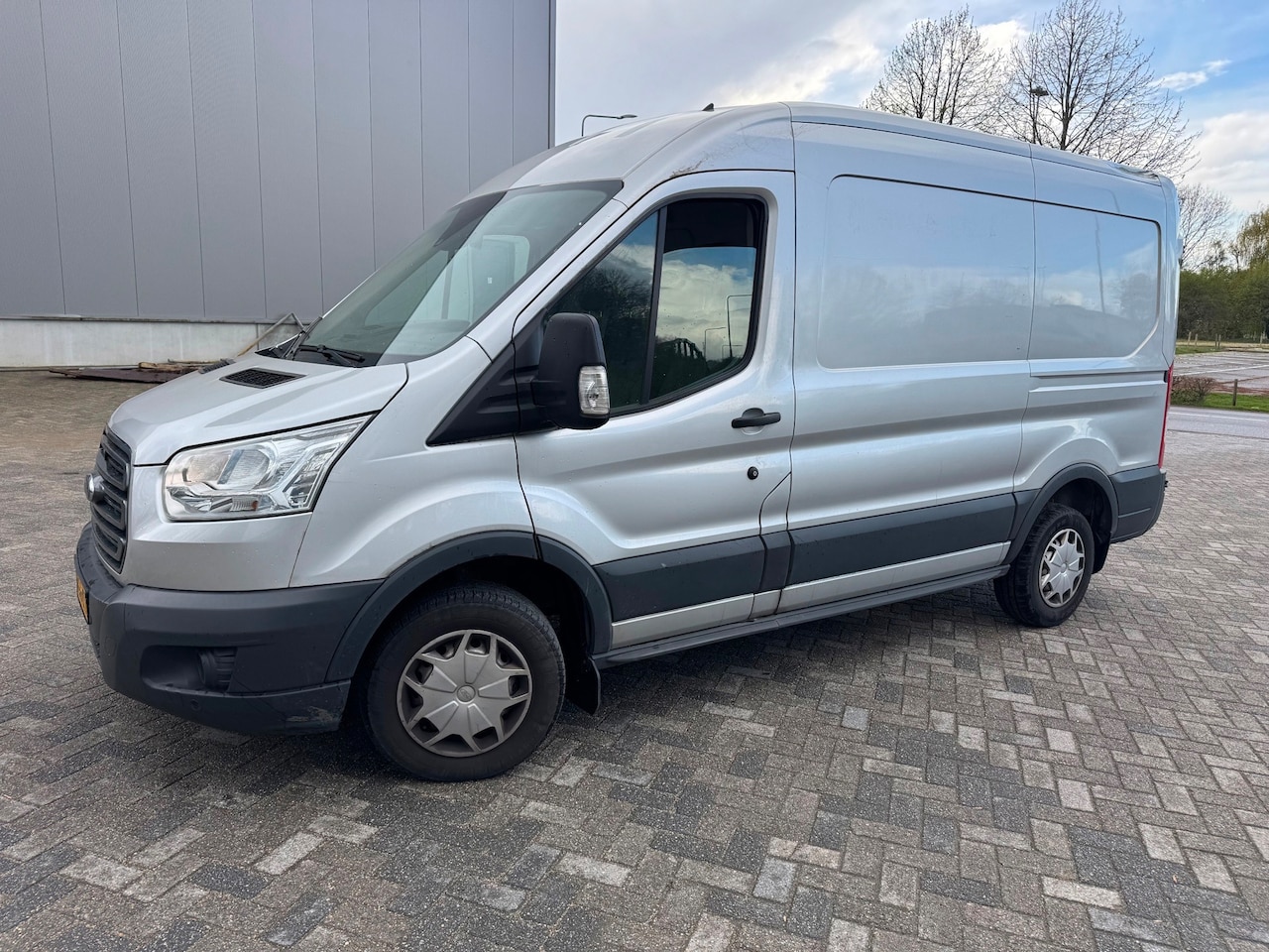 Ford Transit - 290 2.0 TDCI L2H2 Trend Airco Navi Camera Euro 6 - AutoWereld.nl