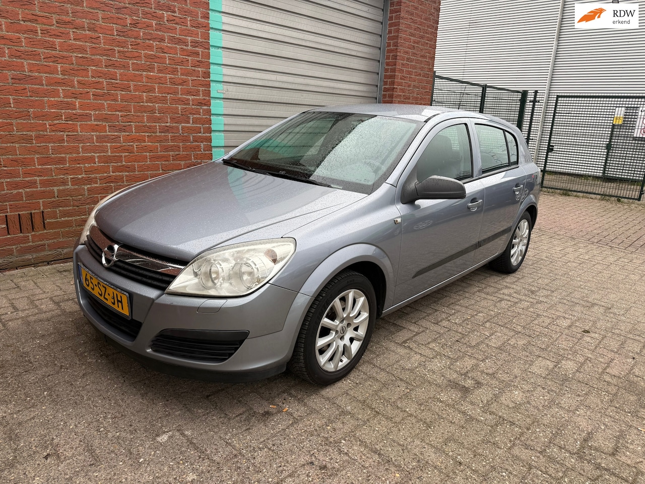 Opel Astra - 1.6 Business automaat Airco Bj:2006 NAP! - AutoWereld.nl