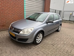Opel Astra - 1.6 Business automaat Airco Bj:2006 NAP