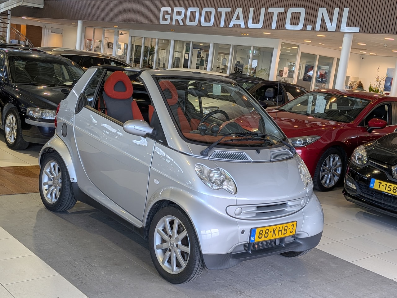 Smart Fortwo cabrio - 0.7 truestyle Automaat Airco, Stuurbekrachtiging - AutoWereld.nl