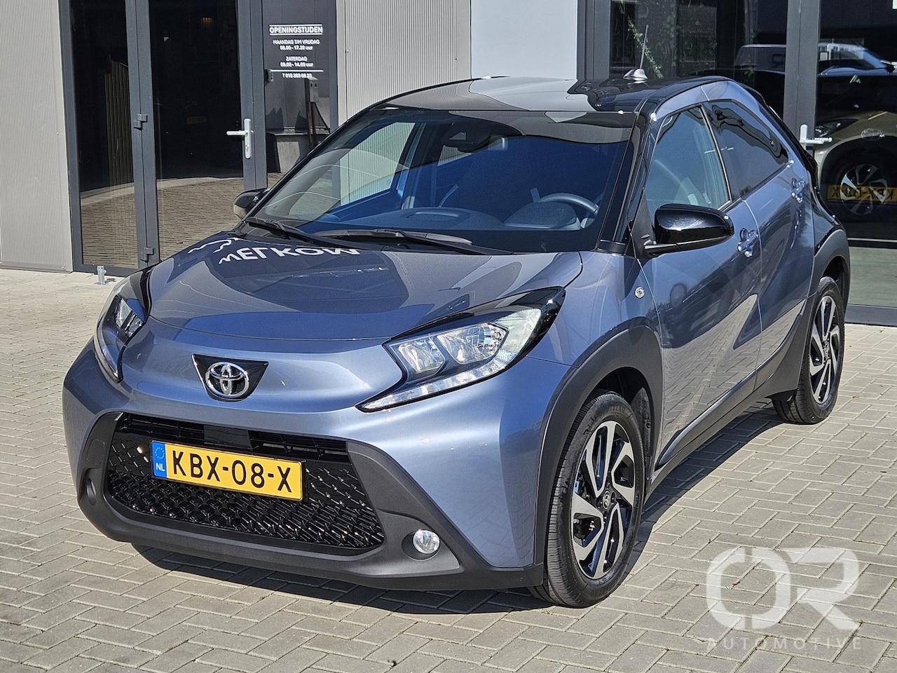 Toyota Aygo X - 1.0 VVT-i MT Pulse Two Tone Fabrieksgarantie - AutoWereld.nl