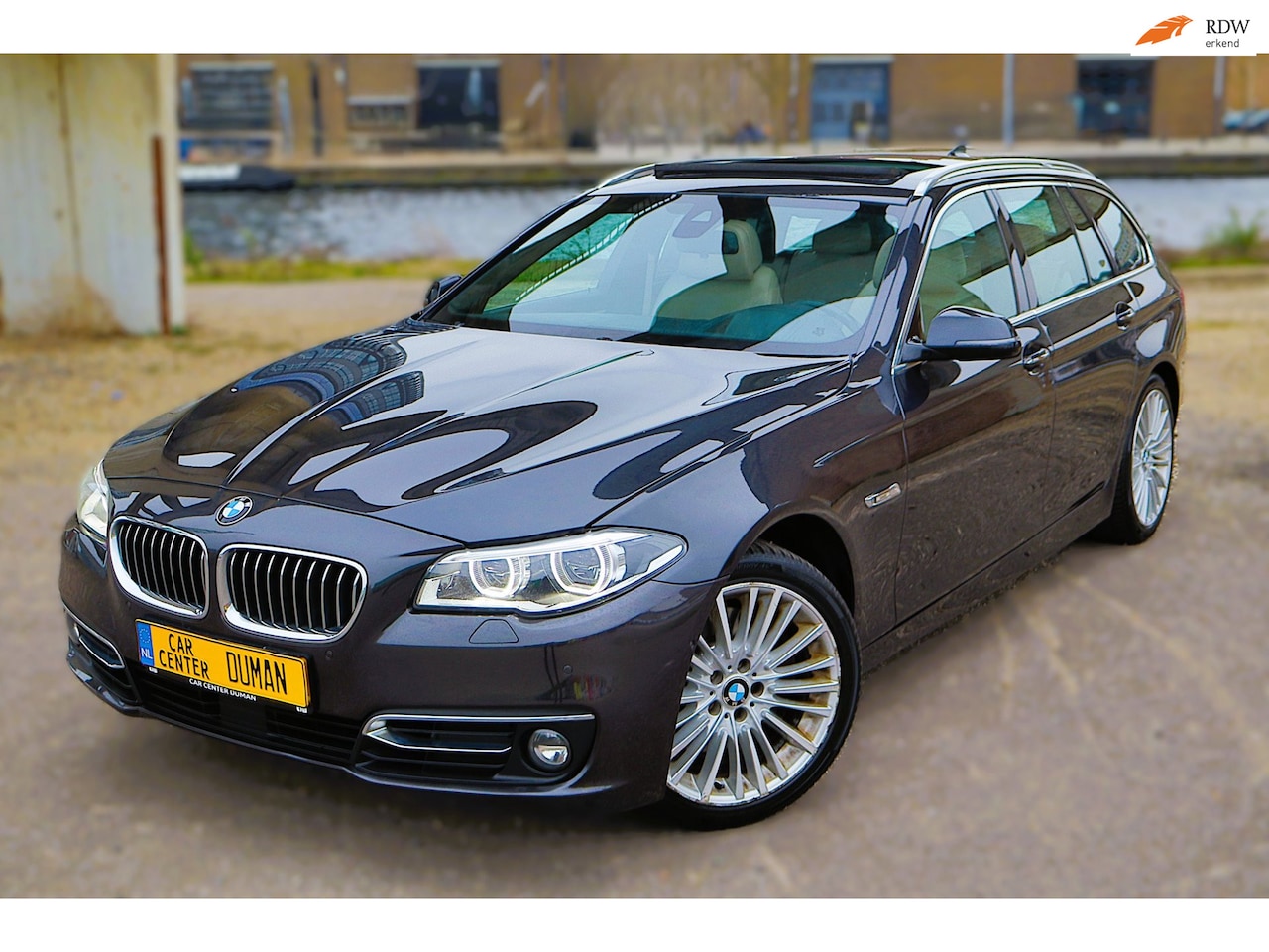 BMW 5-serie Touring - 528i Luxury Edition NAP Pano Leer HUD Full Option - AutoWereld.nl