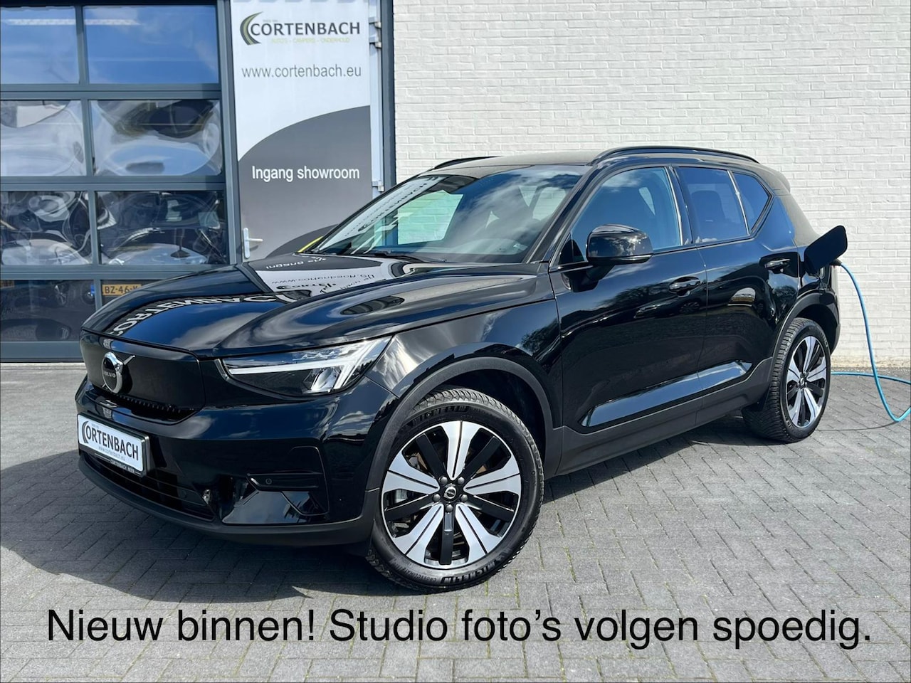 Volvo XC40 - Recharge Twin Plus | Zwenkbare trekhaak | Adaptieve cruise | Blis | 19 Inch | Full LED | - AutoWereld.nl