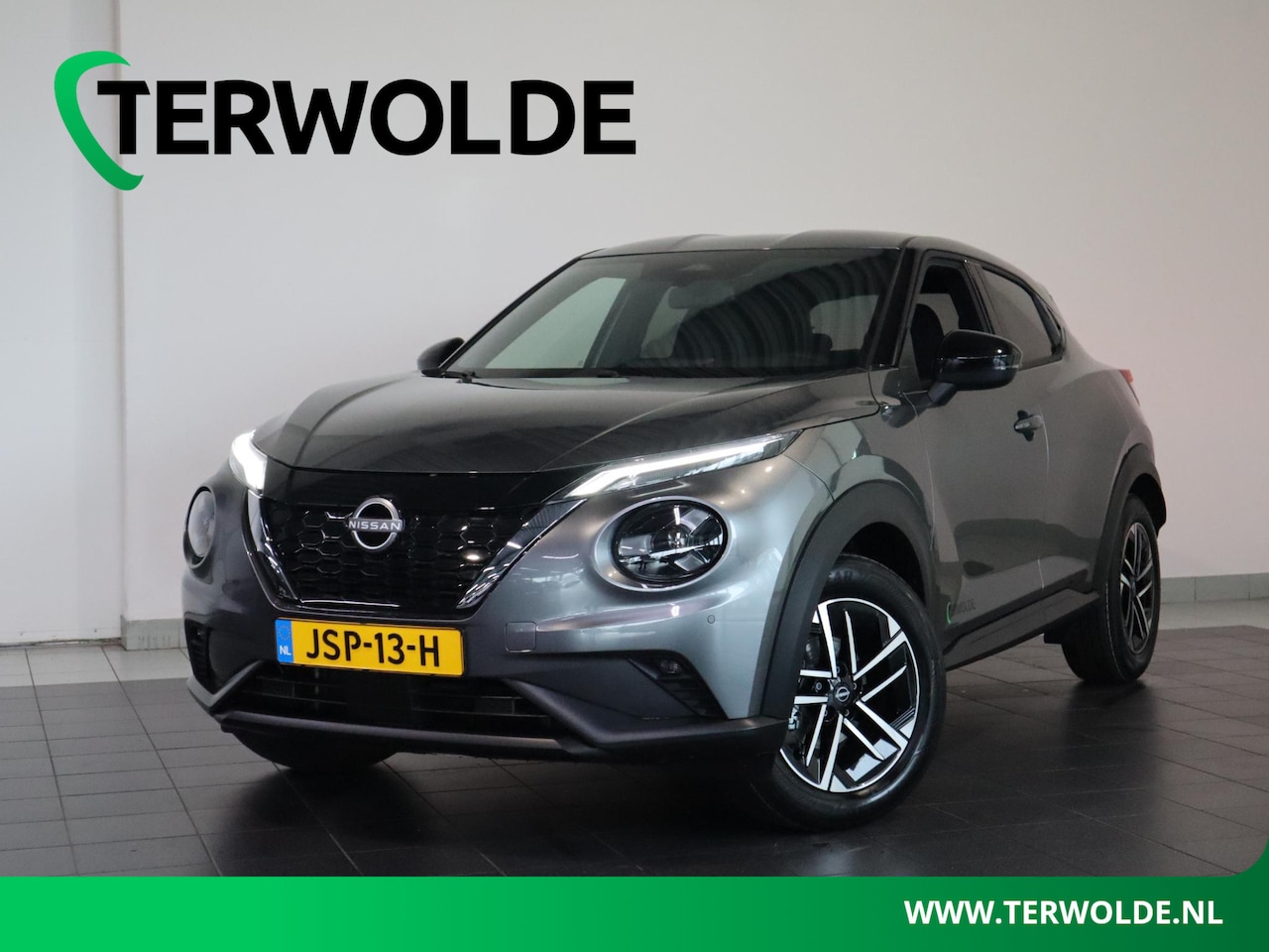 Nissan Juke - 1.6 Hybrid N-Connecta | Navigatie | Parkeercamera | Stoel-, Stuur- & Voorruitverw. | - AutoWereld.nl
