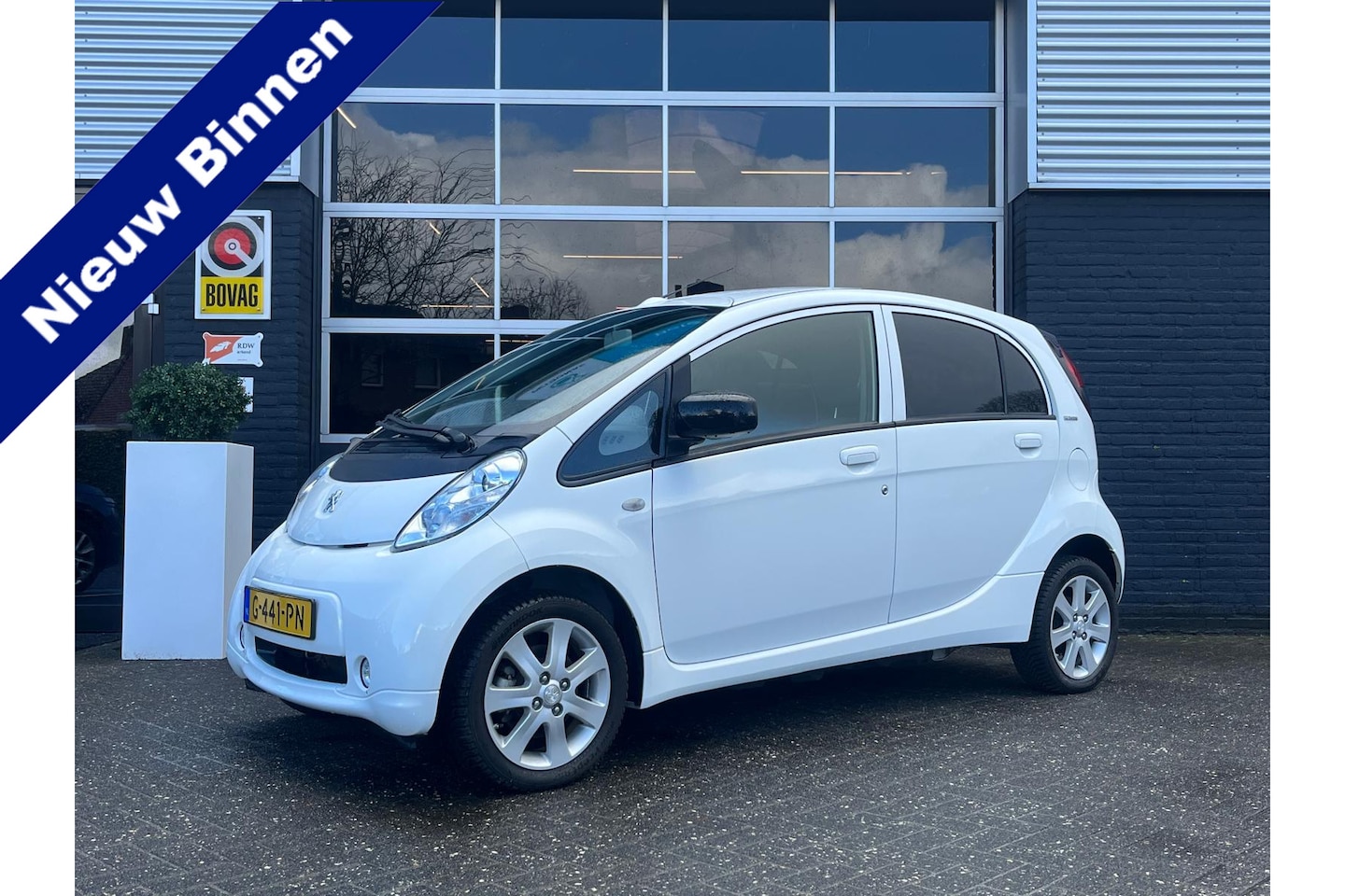 Peugeot iOn - Active ELEKTRISCH, Automaat, Airco, Icnl BTW, NAP - AutoWereld.nl