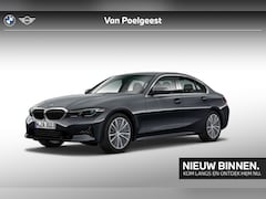 BMW 3-serie - Sedan 318i Sport Line / Stuurverwarming / Stoelverwarming / Trekhaak