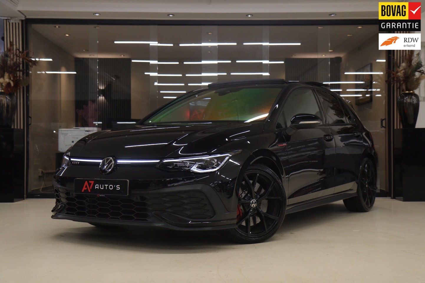 Volkswagen Golf - 2.0 TSI GTI CLUBSPORT BLACK STYLE /PANO/H-K/CAM/CARPLAY/IQ-LIGHT/VOLL - AutoWereld.nl
