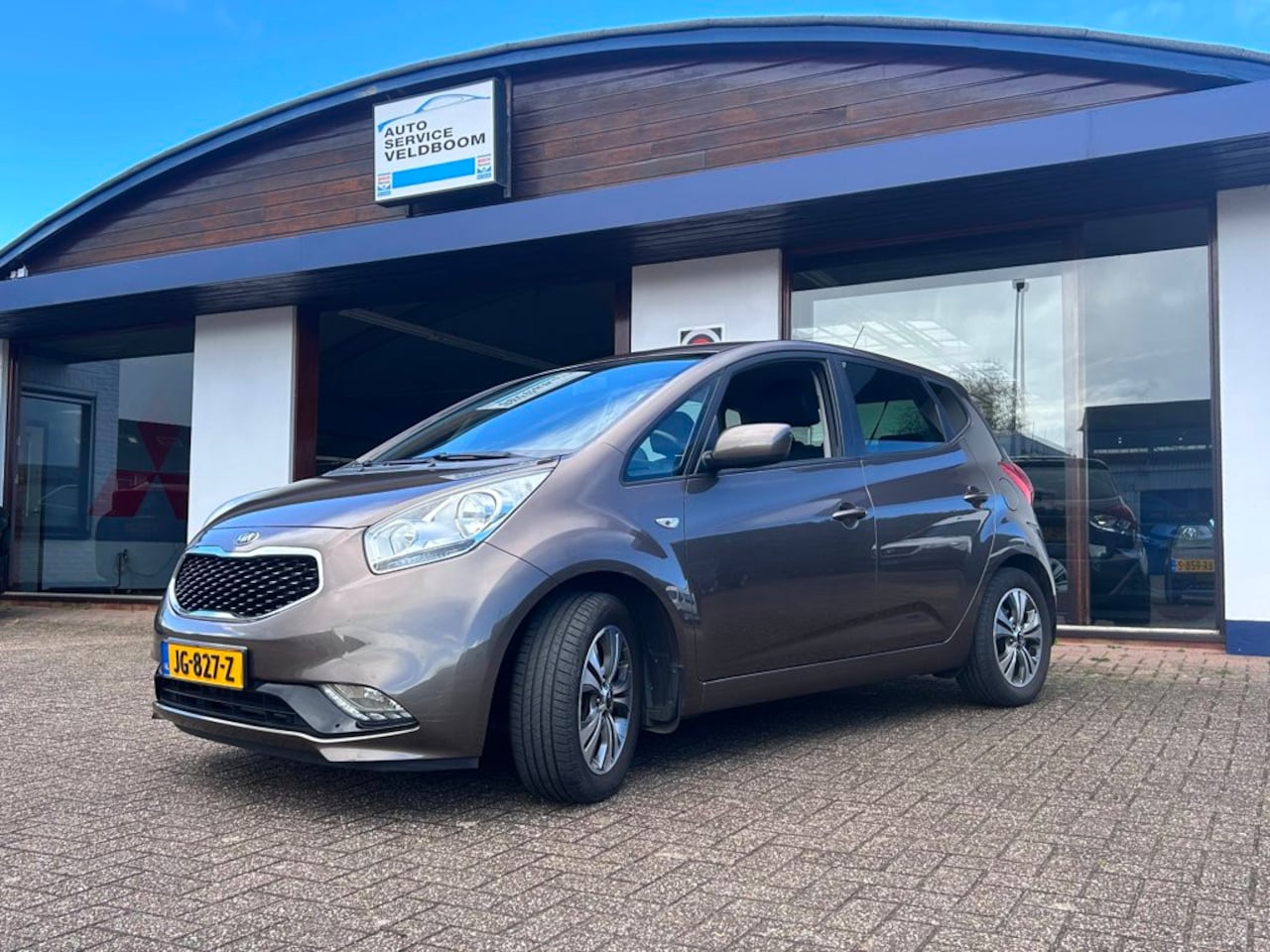 Kia Venga - 1.4 CVVT DynamicPLusLine + navigatie + trekhaak - AutoWereld.nl