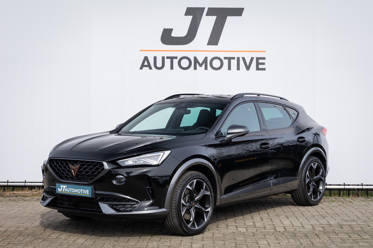 CUPRA Formentor - VZ E-HYBRID 1.4 e-Hyb VZ Copper Edition 245PK Stoelverwarming | elektrische Trekhaak | Cam - AutoWereld.nl