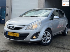Opel Corsa - 1.4-16V Cosmo/ AUTOMAAT/ 2e EIG/ dealeronderhouden/ 1jaar apk/ volle opties/ zeer nette au