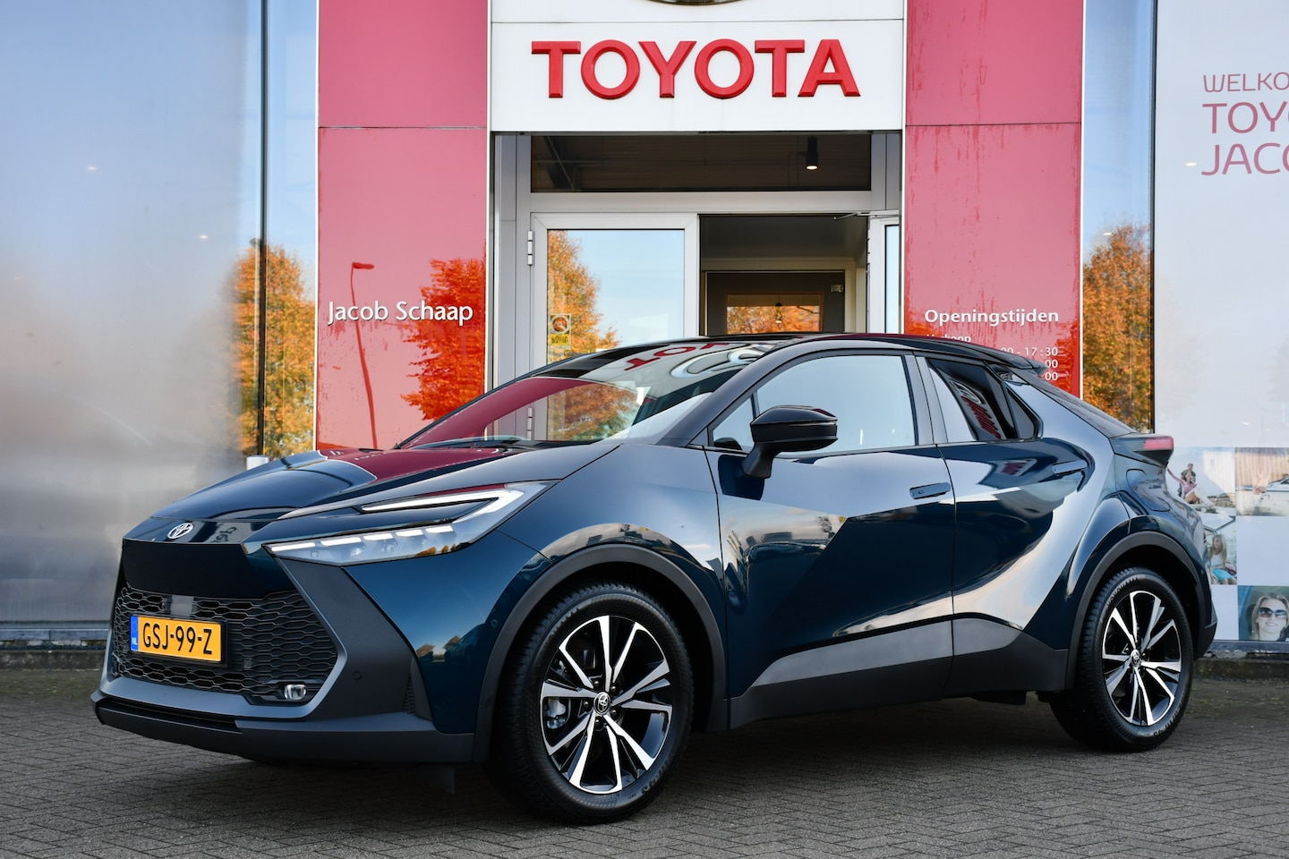 Toyota C-HR - 1.8 Hybrid 140 First Edition Automaat 140Pk ,Elektrische achterklep, 360 graden camera, Pa - AutoWereld.nl